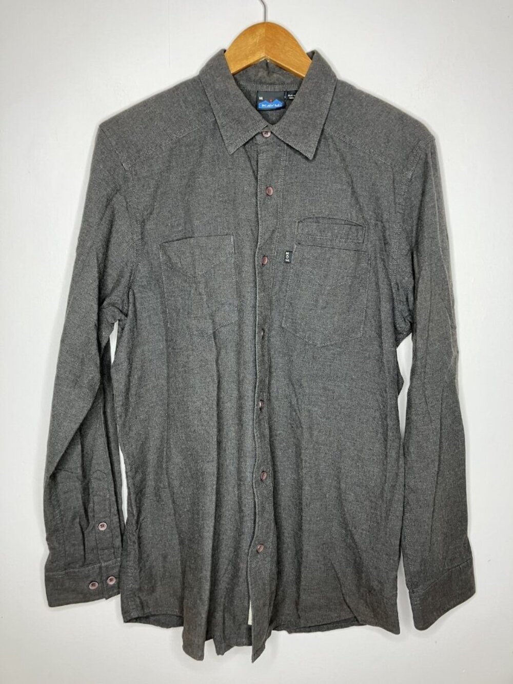 KAVU Men's Medium Gray Long Sleeve Casual Button Down Flannel Shirt Pockets M